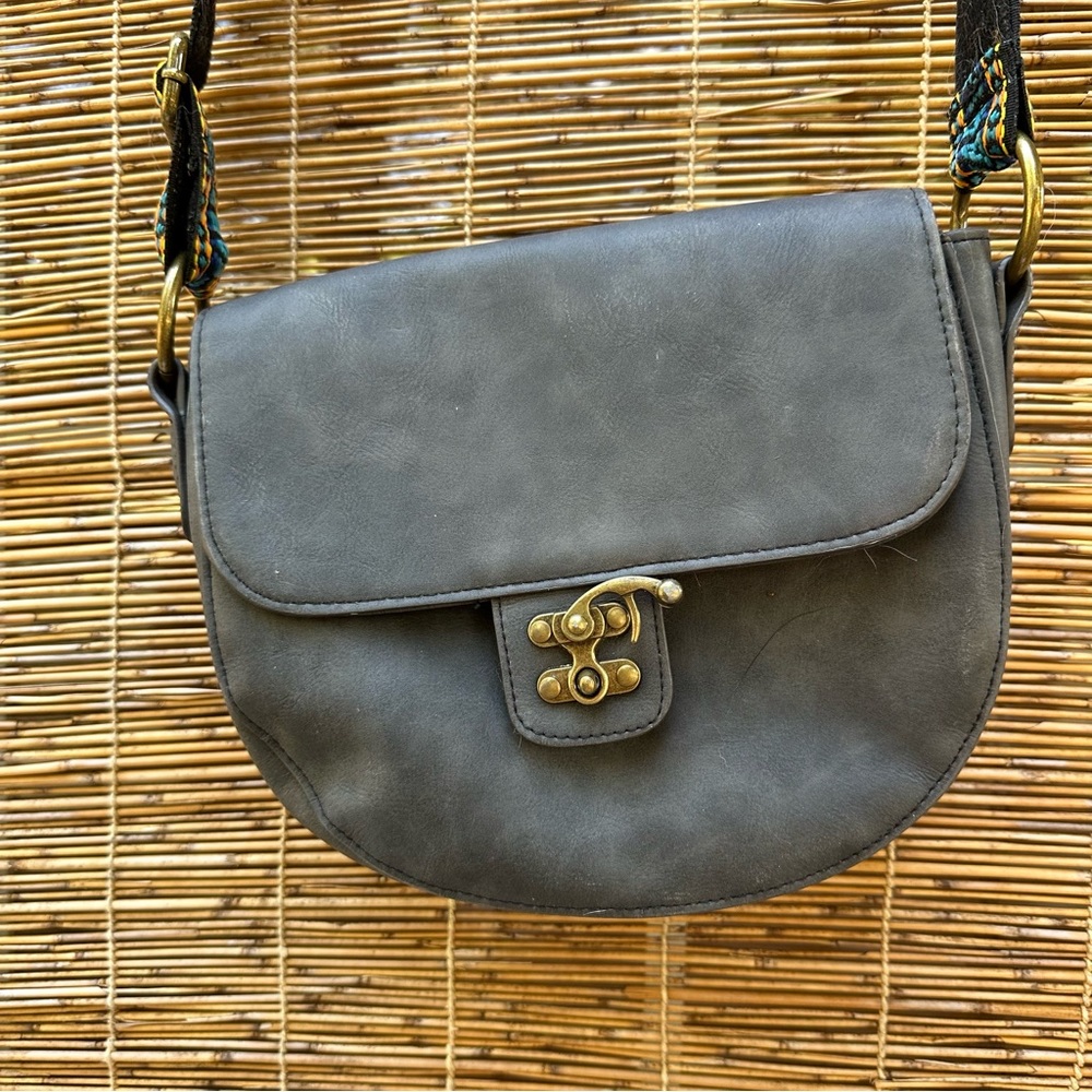 GREY LEATHER PURSE
